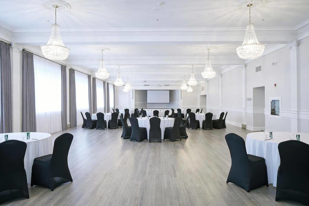 The Walper Hotel, Part Of Jdv By Hyatt Kitchener Extérieur photo