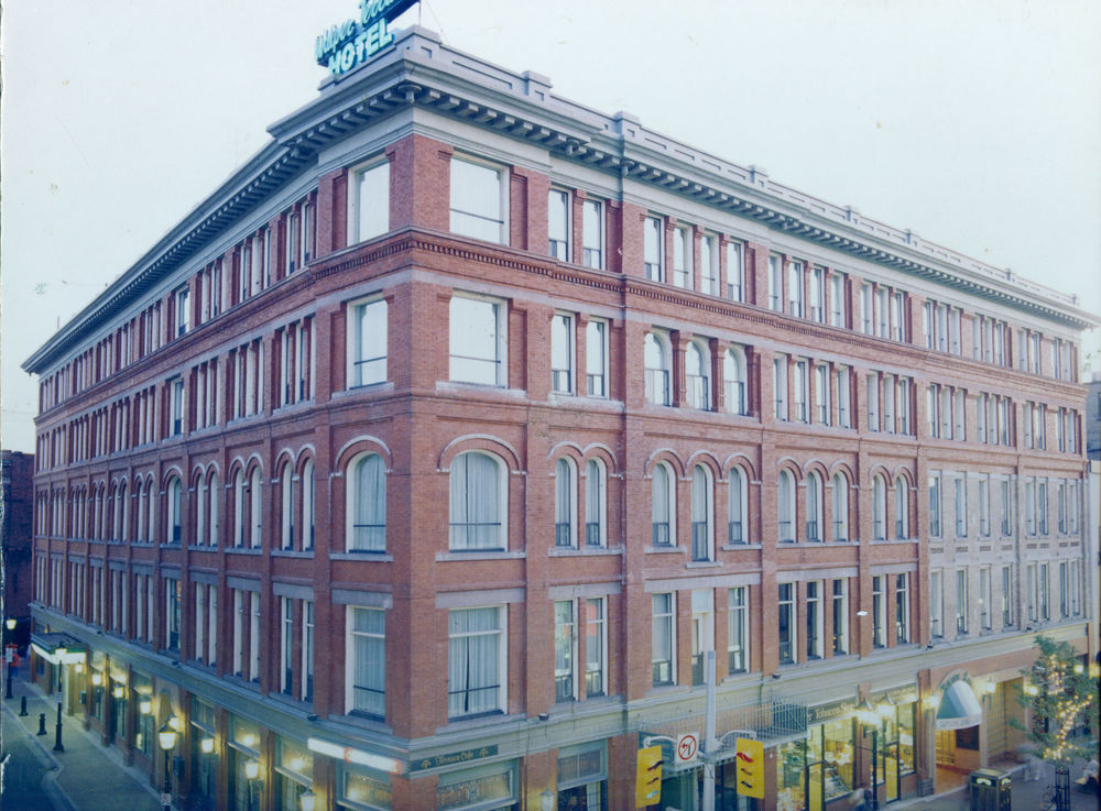 The Walper Hotel, Part Of Jdv By Hyatt Kitchener Extérieur photo